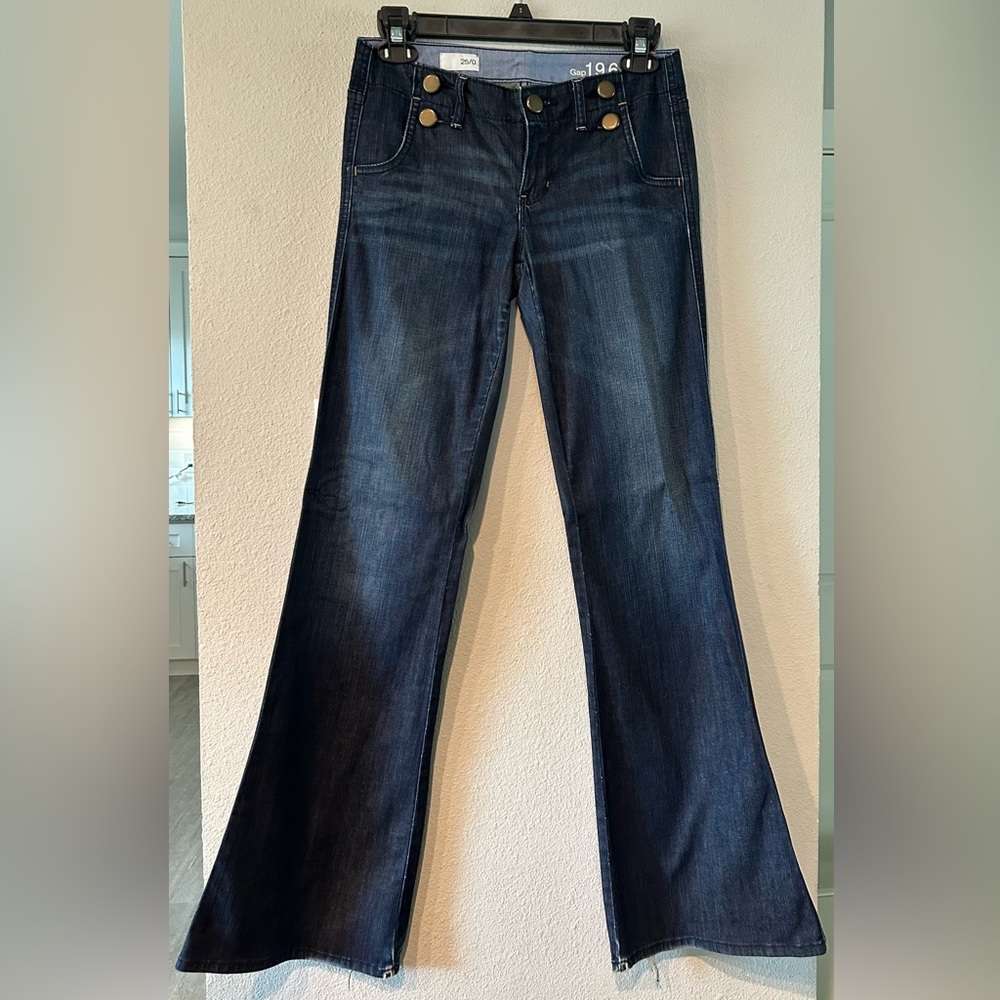 Gap jeans size 25